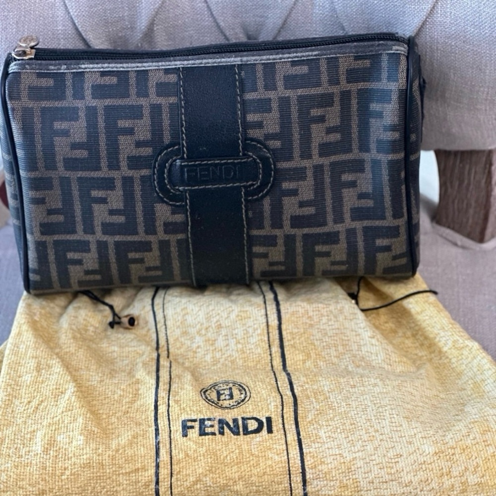 Fendi baguette
